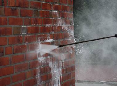 Power washing to remove graffiti when Restoring Monuments and Memorials